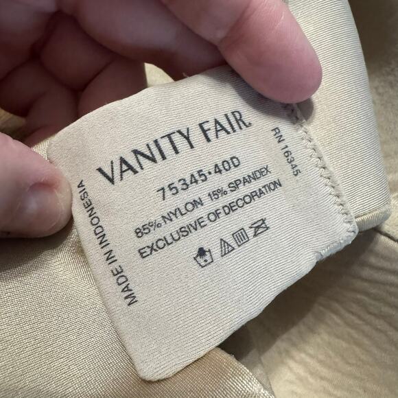 Vanity Fair Women's Beauty Back Full Coverage Underwire Smoothing Bra Size 40D - Picture 6 of 6